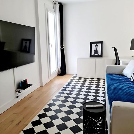 Chambre, Salle De Bain Et Salon Prive - Paris La Defense Puteaux Eksteriør billede